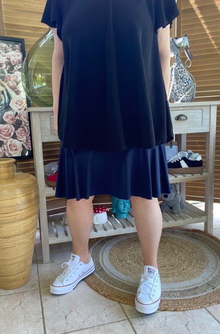 Jupe -short ample marine stretch ++++ du 38 au 54  