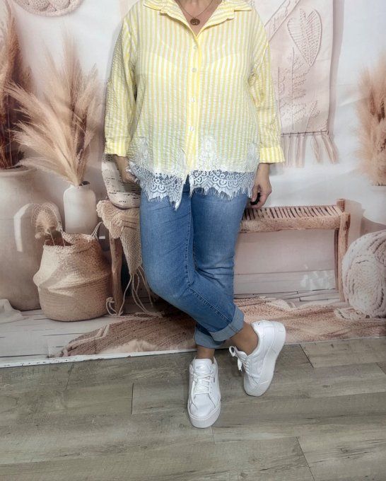 Chemise rayée jaune pastel & dentelle florale blanche du 34 au 44 et même + si portée ouverte