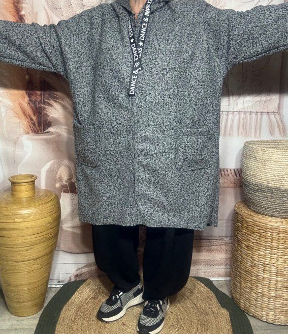 Manteau à capuche mi-long ample bouclette Gris perle chiné du 42 au 52/54 et même +