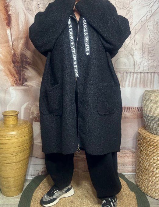 Manteau à capuche mi-long ample bouclette noire du 42 au 52/54 et même + 