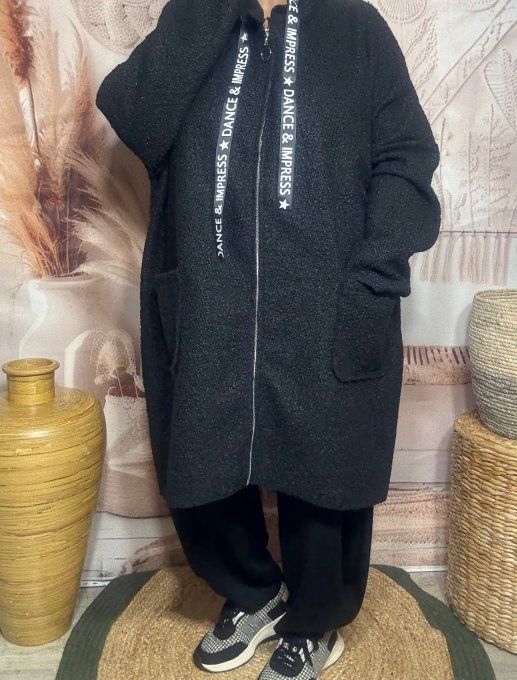 Manteau à capuche mi-long ample bouclette noire du 42 au 52/54 et même + 