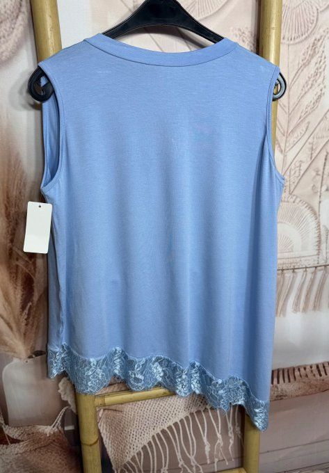 Top trapèze sans manches asymétrique bleu ciel dentelle Les Basiques du Dressing du 40 au 52 