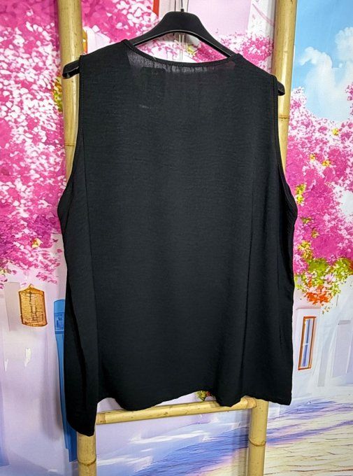Blouse sans manches asymétrique noire boutons bois + collier offert du 38 au 48