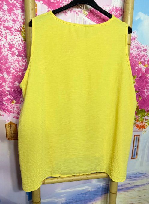 Blouse sans manches asymétrique jaune boutons bois + collier offert du 38 au 48