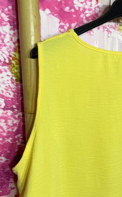 Blouse sans manches asymétrique jaune boutons bois + collier offert du 38 au 48