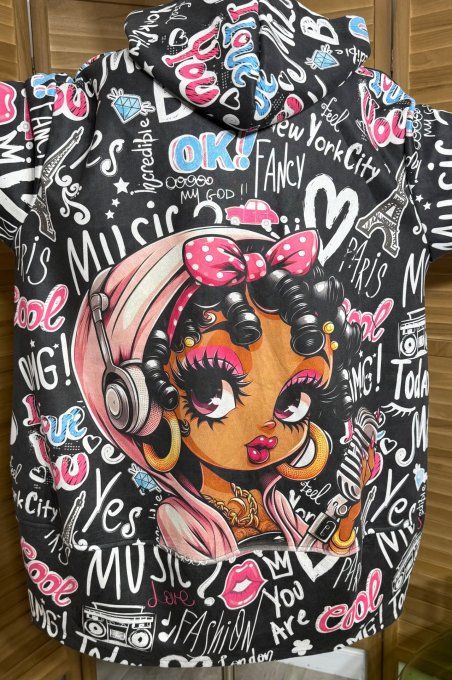 Manteau à capuche suédine noire Betty Boop Street Art Girl du 40 au 52 et même + 
