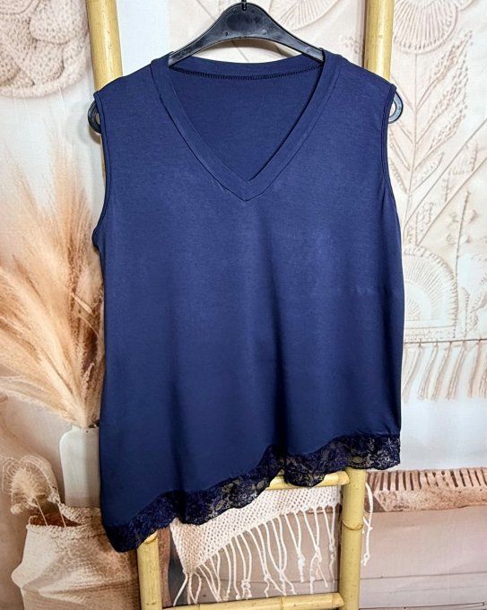 Top trapèze sans manches asymétrique Marine dentelle Les Basiques du Dressing du 40 au 52 