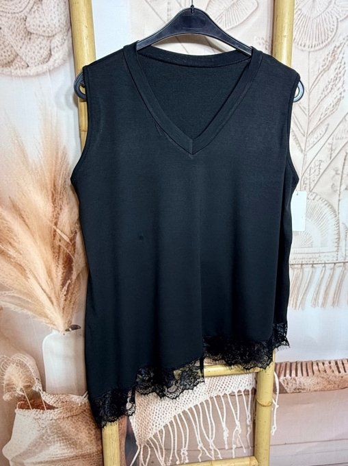 Top trapèze sans manches asymétrique noir dentelle Les Basiques du Dressing du 40 au 52 