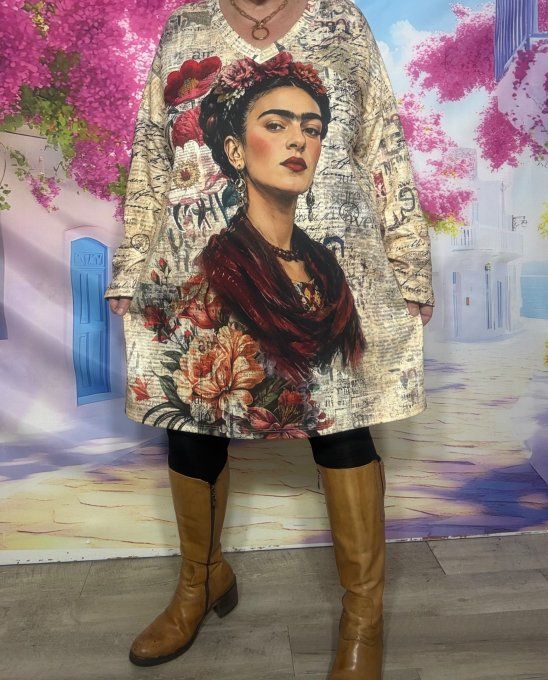 Robe-sweat ou Maxi-sweat Newspapers crème Frida Kahlo aux Fleurs confort +++ du 40 au 50/52