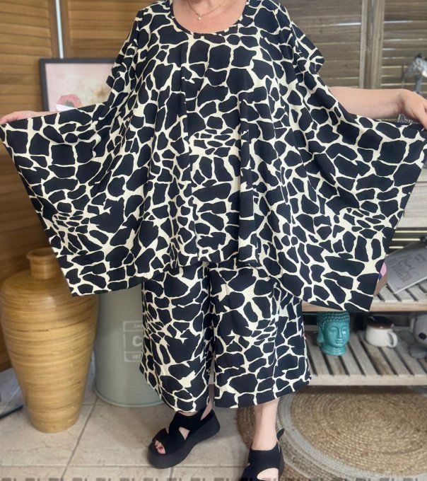 Ensemble jupe-culotte + blouse trapèze girafe noir et crème du 40 au 52