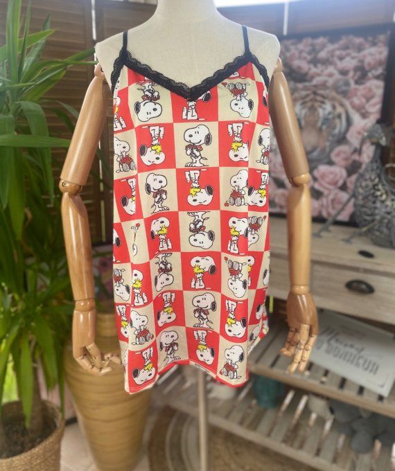 Caraco Débardeur bretelles réglables rouge et beige Portraits de Snoopy du 38 au 48 