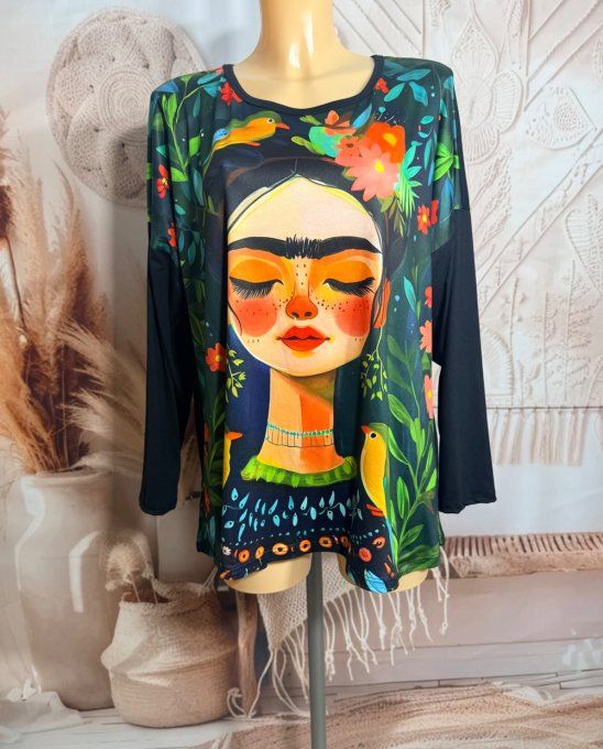 Top ample noir manches longues Frida Kahlo aux Fleurs du 40 au 52/54 