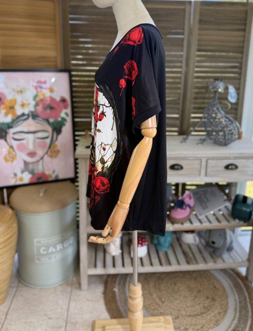 Top ample noir Skeleton & Red Roses du 38 au 48/50