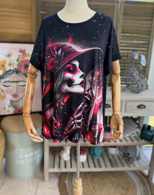 Top ample noir Pretty Skeleton Girl with Hat du 38 au 48/50 
