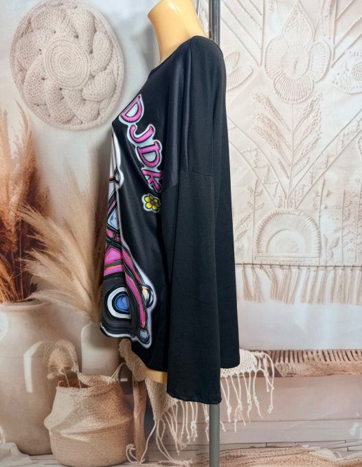 Top ample noir manches longues Snoopy au bouquet de Fleurs en voiture du 40 au 52/54