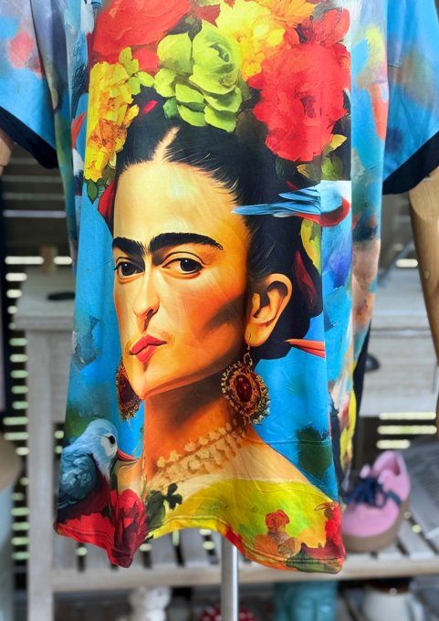Top ample noir Frida Kahlo aux Fleurs in Blue World du 38 au 48/50 
