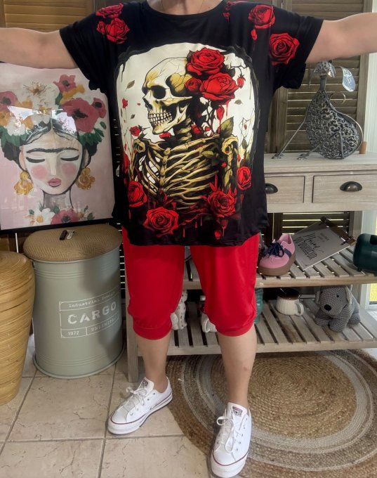 Top ample noir Skeleton & Red Roses du 38 au 48/50