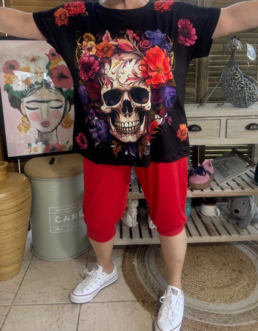 Top ample noir Skulls & Fleurs multicolores du 38 au 48/50 