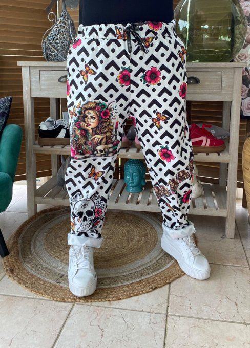 panta jogg  (dit magique) V noirs & blancs Tattoo Girl & Skulls du 40 au 50  