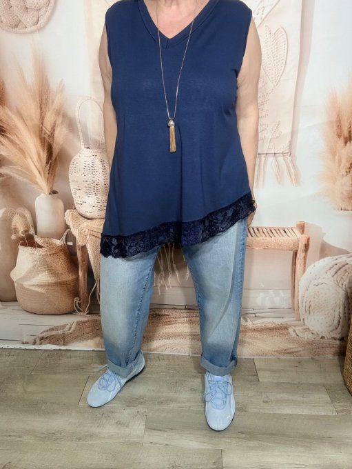 Top trapèze sans manches asymétrique Marine dentelle Les Basiques du Dressing du 40 au 52 