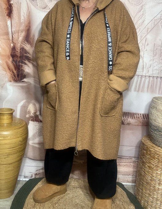 Manteau à capuche mi-long ample bouclette Camel du 42 au 52/54 et même + 