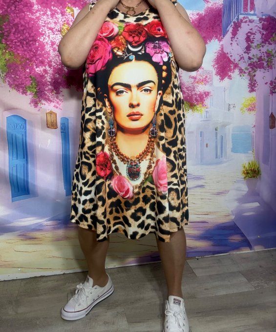 Robe trapèze débardeur lycra Léopard Frida Kahlo aux fleurs roses du 38 au 48/50
