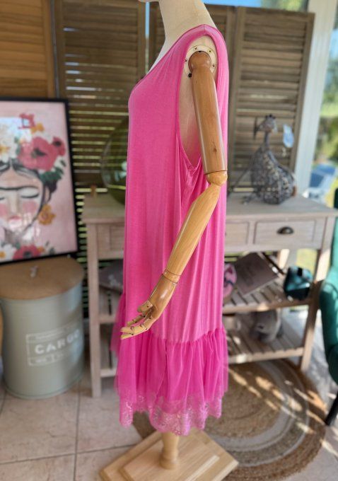 Fond de robe CARLA fuschia viscose et dentelle confort +++ du 40 au 50 (avec défaut !!!)