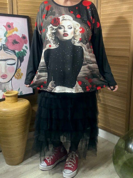 Top ample noir manches longues Marilyn Monroe du 40 au 52