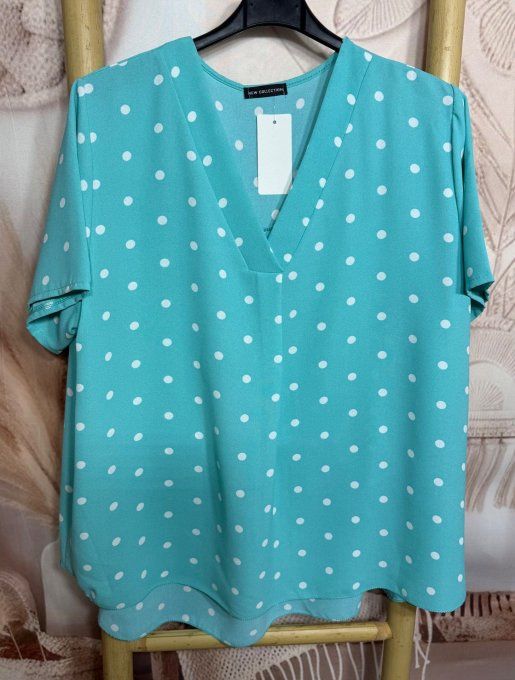 Blouse trapèze vert d'eau pois blancs manches courtes col V du 38 au 48 